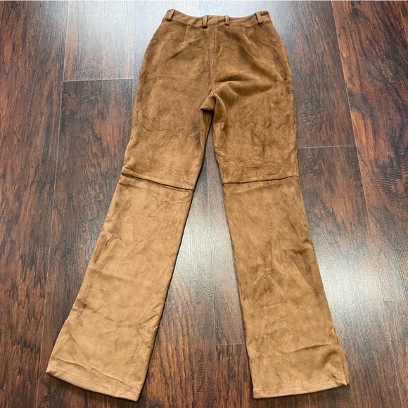 ST. JOHN BY MARIE GRAY micro suede embroidered patch flare high rise pants 4 EUC - Picture 5 of 16